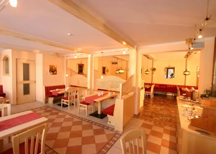 Frühstückshotel Margret Hotel 3*