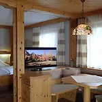 מלון Fruehstueckshotel Margret מאוראך