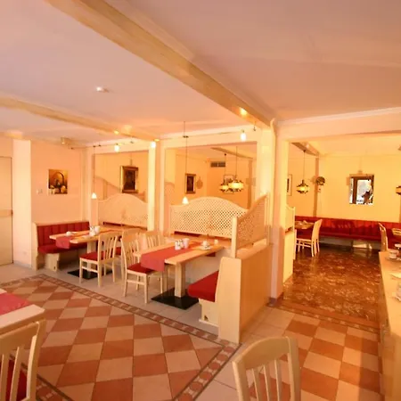 Fruehstueckshotel Margret Ξενοδοχείο 3*