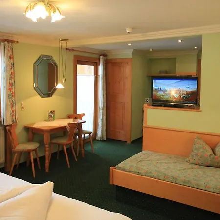 Hotell Fruehstueckshotel Margret 3*