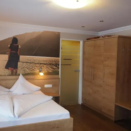 Fruehstueckshotel Margret Ξενοδοχείο 3*